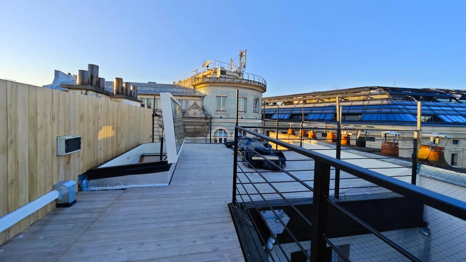 Paris Rooftop Lägenhet